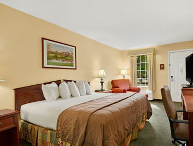 Baymont By Wyndham Kingsland - Kingsland, GA