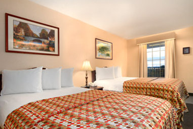 Baymont Inn & Suites Georgetown/Near Georgetown Marina - Georgetown, SC