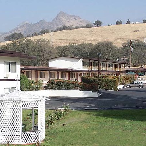 WESTERN HOLIDAY LODGE - Three Rivers, CA