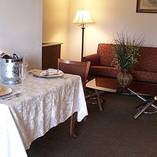 WESTERN HOLIDAY LODGE - Three Rivers, CA