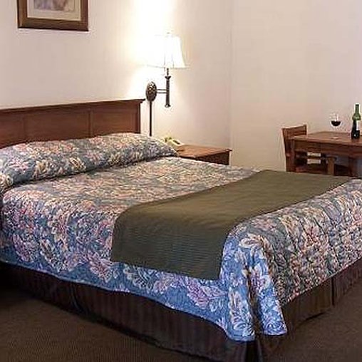 WESTERN HOLIDAY LODGE - Three Rivers, CA