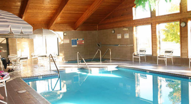 Americinn - Plymouth, WI