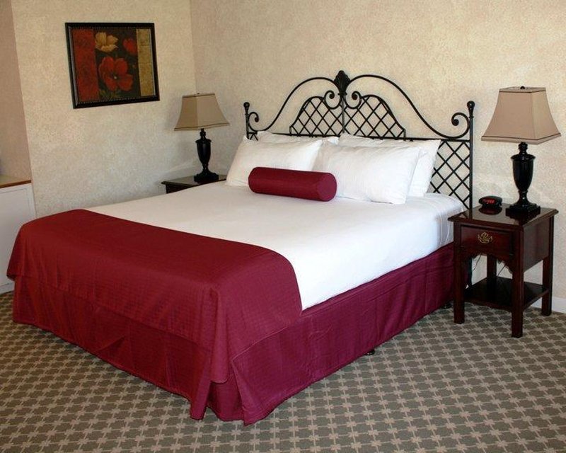Village Green Resort - Cottage Grove, OR