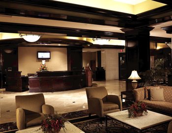 Embassy Suites Orlando Downtown - Lobby