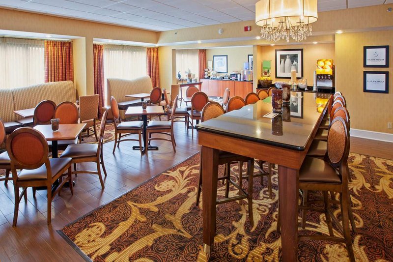 Hampton Inn Youngstown-West I-80 - Youngstown, OH