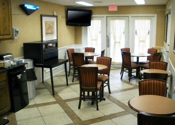 Quality Inn - Decherd, TN