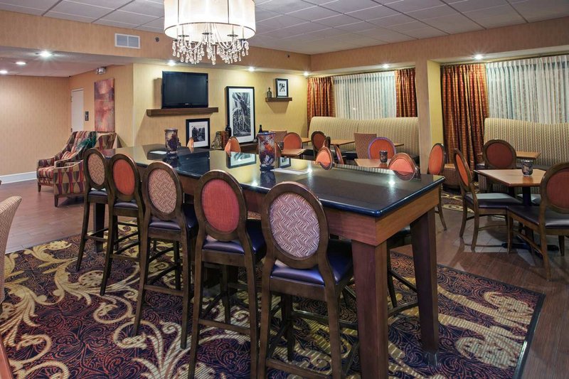 Hampton Inn Youngstown-West I-80 - Youngstown, OH