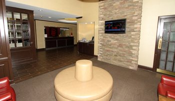 Red Roof Inn Chicago - Magnificent Mile - Lobby