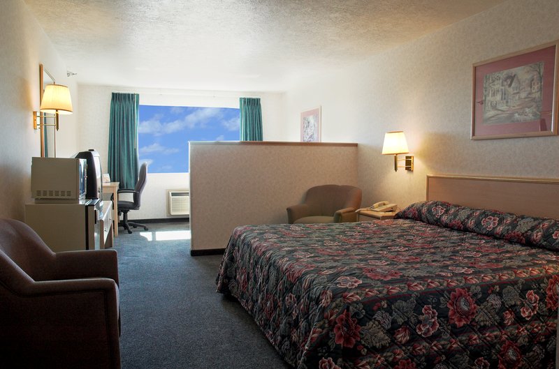Rodeway Inn & Suites - Sublimity, OR