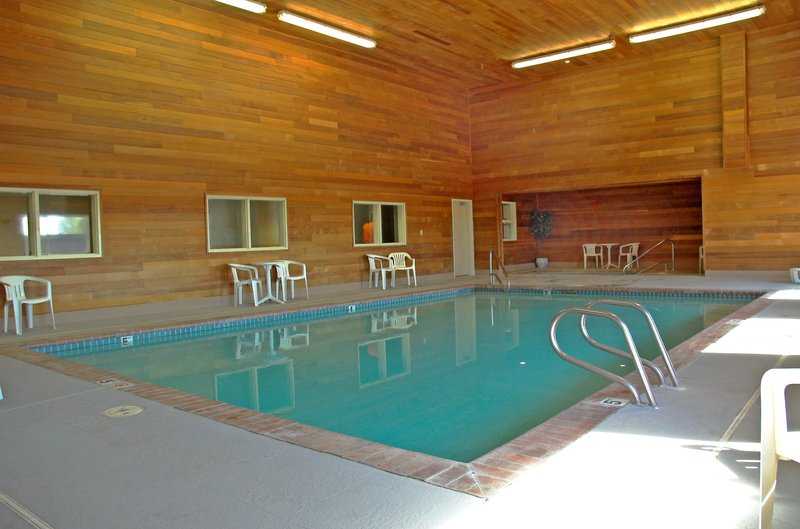 Rodeway Inn & Suites - Sublimity, OR