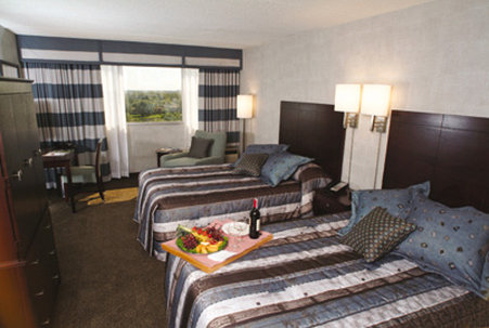 Somerset Inn - Troy, MI