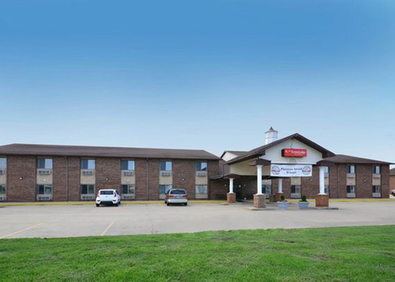Econo Lodge & Suites