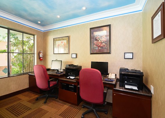 Quality Inn & Suites - Walnut, CA