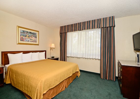 Quality Inn & Suites - Walnut, CA