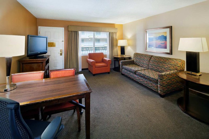 Embassy Suites By Hilton Milpitas Silicon Valley - Milpitas, CA