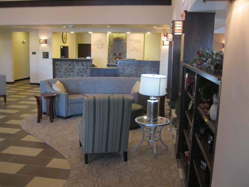 BEST WESTERN PLUS Green Mill Village Hotel & Suites - Arcola, IL