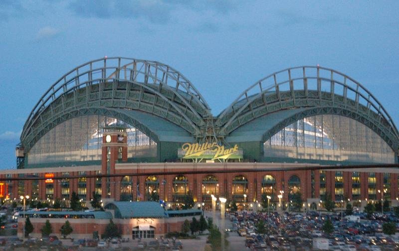 Radisson Hotel Milwaukee North Shore - Milwaukee, WI