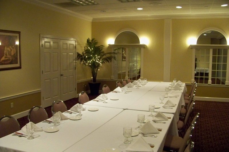 Best Western White Columns Inn - Thomson, GA