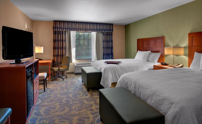 Hampton Inn & Suites Astoria - Astoria, OR