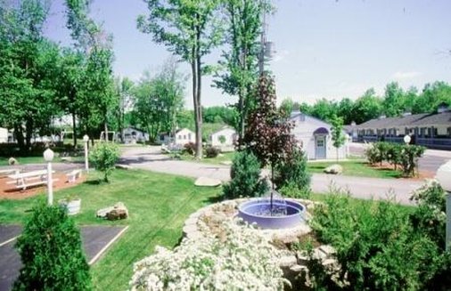 Exit 5 Motel & Cottages - Saco, ME