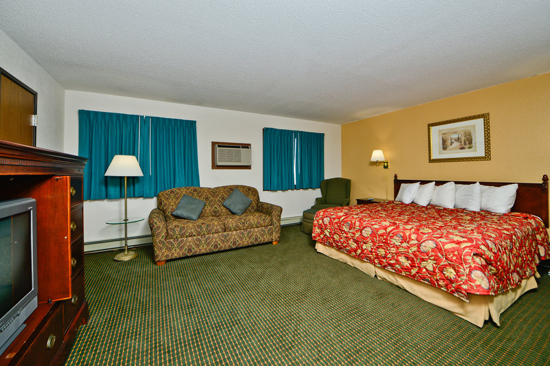 Americas Best Value Inn - Clearwater, MN
