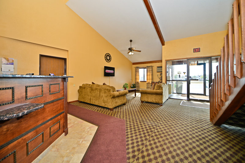 Americas Best Value Inn - Clearwater, MN