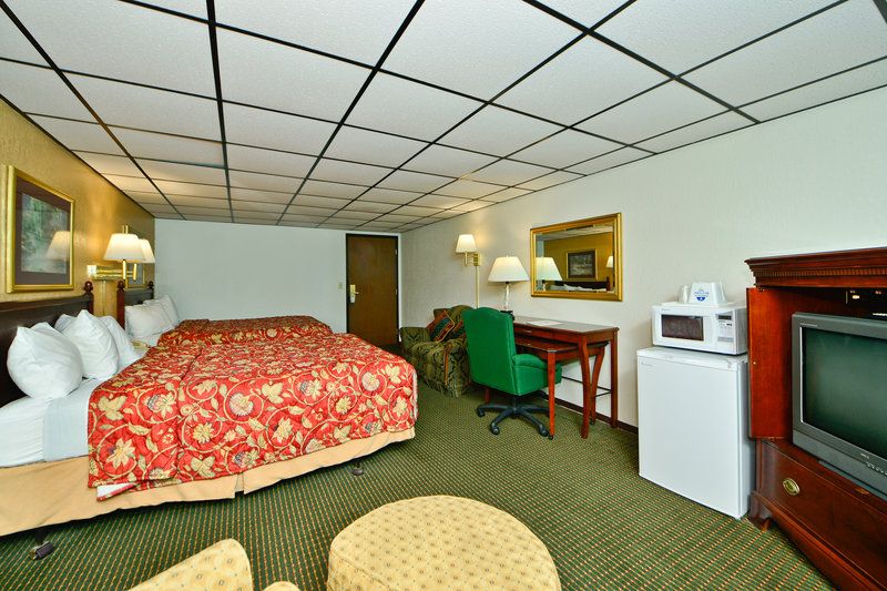 Americas Best Value Inn - Clearwater, MN