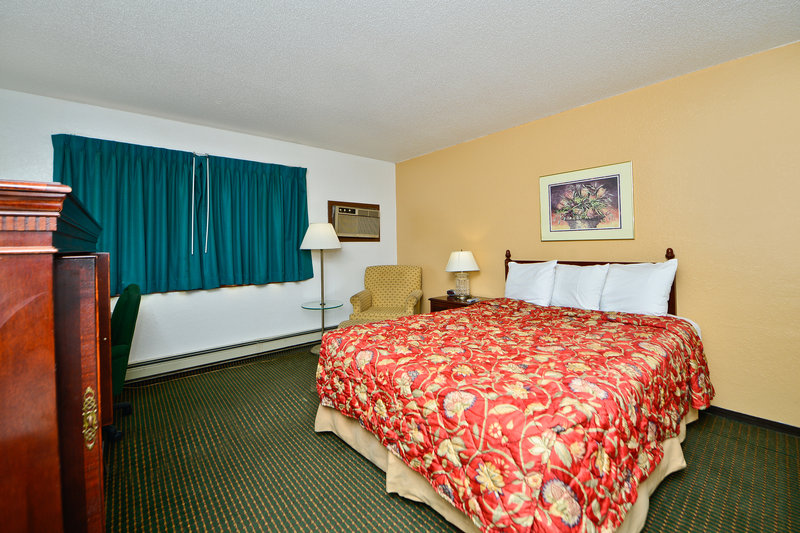 Americas Best Value Inn - Clearwater, MN