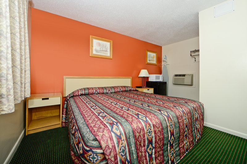 Americas Best Value Inn - Middlefield, CT