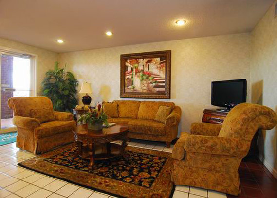 Quality Inn - Russellville, AR