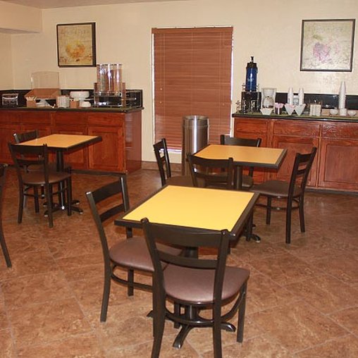Holiday Inn Express & Suites Raymondville - Raymondville, TX
