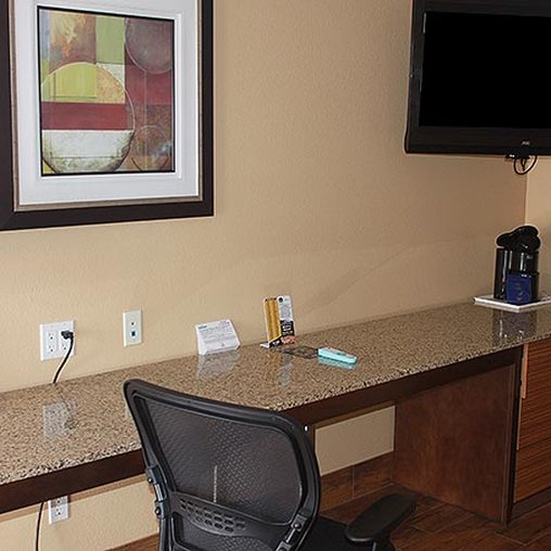Holiday Inn Express & Suites Raymondville - Raymondville, TX