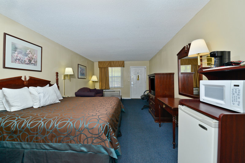 Americas Best Value Inn - Hazlehurst, GA