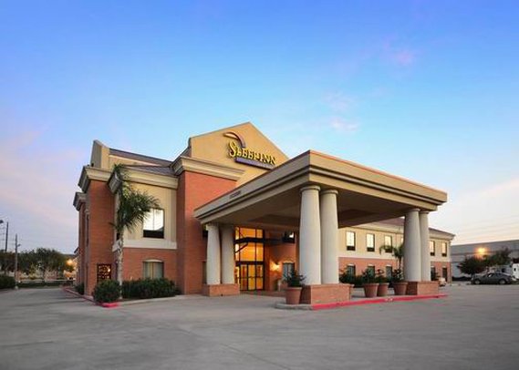 Sleep Inn & Suites