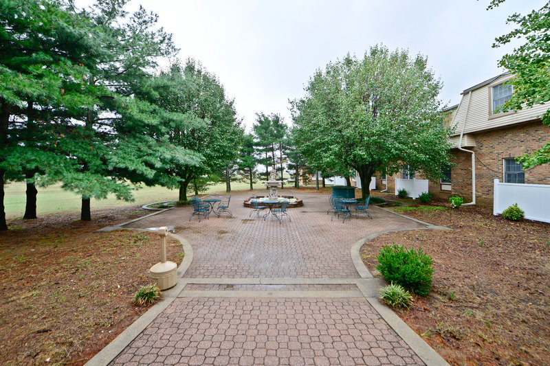 Americas Best Value Inn & Suites - Sikeston, MO