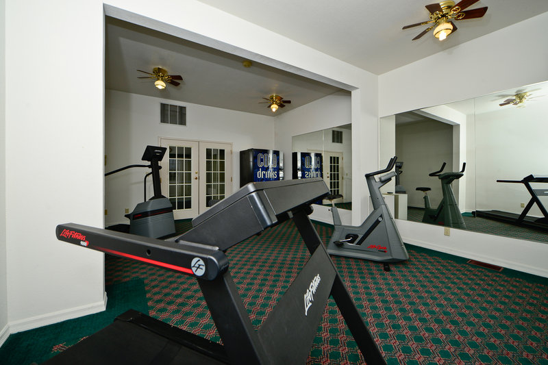 Americas Best Value Inn & Suites - Sikeston, MO
