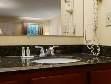 Baymont Inn & Suites - Albany, GA