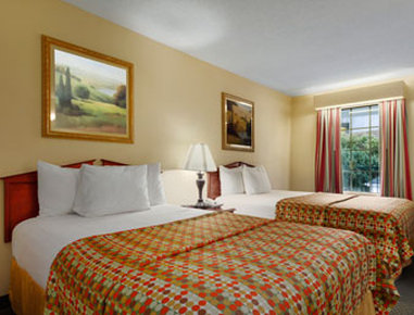 Baymont Inn & Suites - Albany, GA