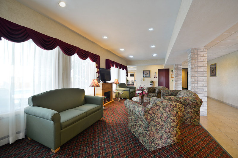 BEST WESTERN PLUS Howe Inn - Howe, IN