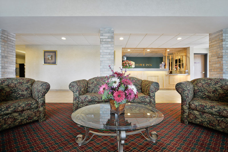BEST WESTERN PLUS Howe Inn - Howe, IN