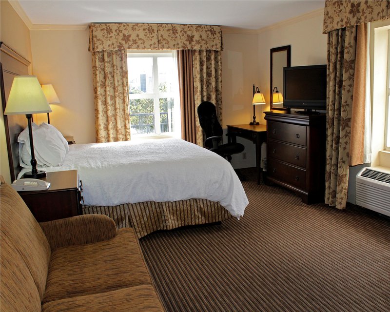 Hampton Inn Savannah-Historic District - Savannah, GA