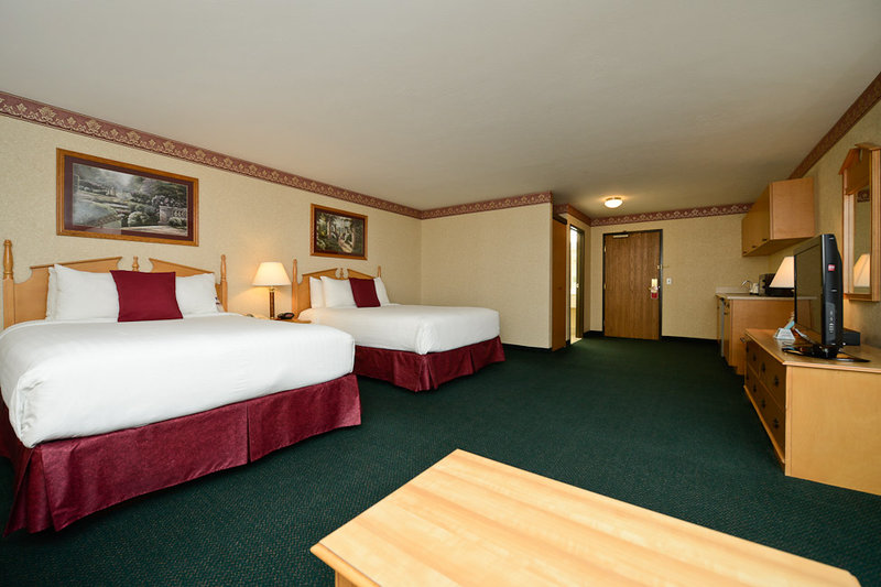 BEST WESTERN PLUS Howe Inn - Howe, IN