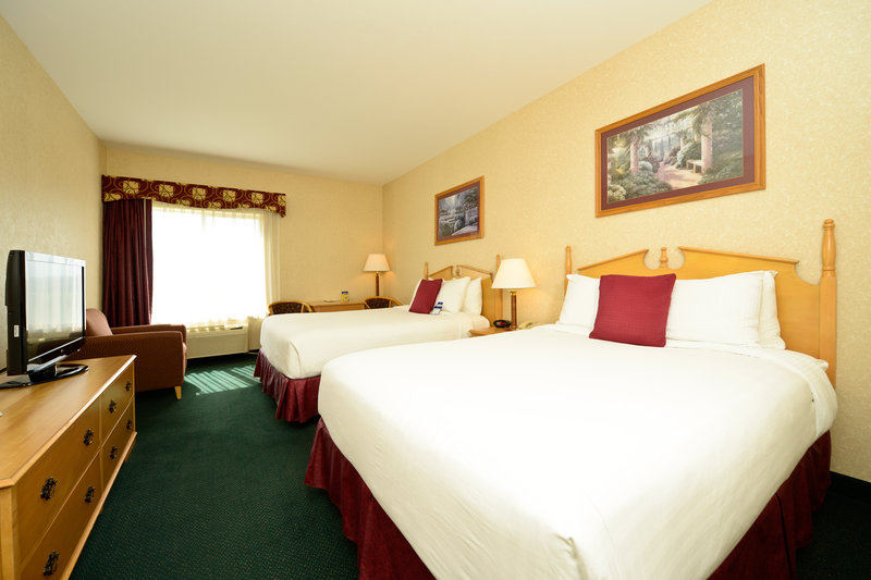 BEST WESTERN PLUS Howe Inn - Howe, IN