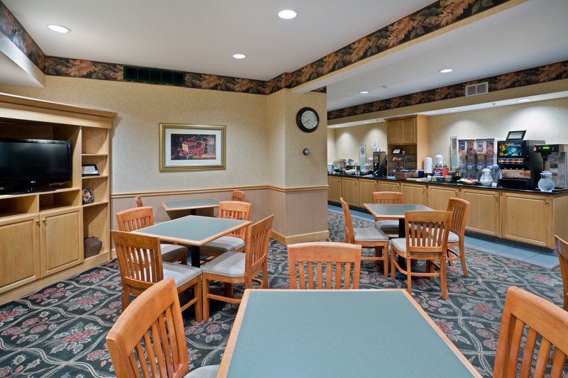 Country Inn & Suites By Radisson Dundee Mi - Dundee, MI