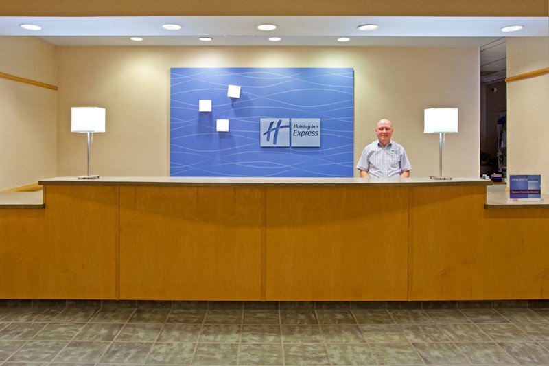 Holiday Inn Express BREEZEWOOD - Wood, PA