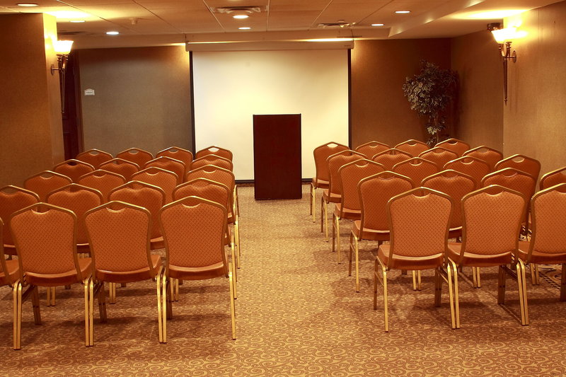 Holiday Inn - Saddle Brook, NJ
