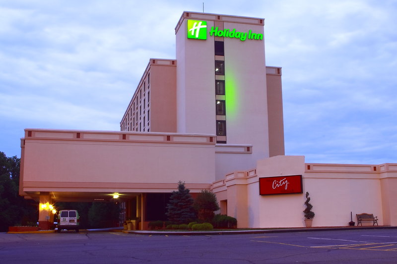 Holiday Inn - Saddle Brook, NJ
