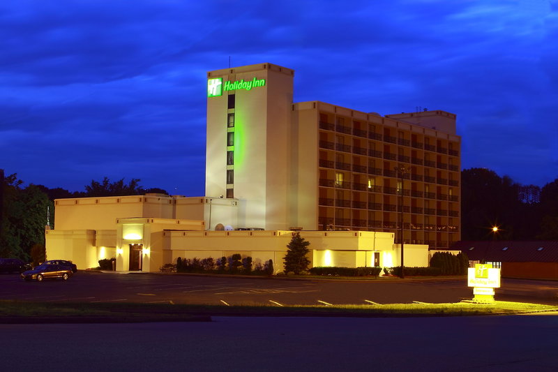 Holiday Inn - Saddle Brook, NJ
