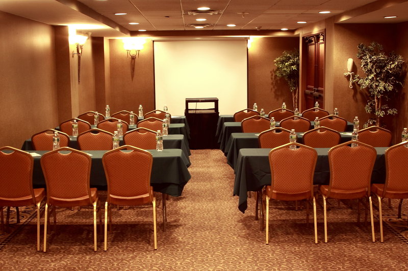 Holiday Inn - Saddle Brook, NJ