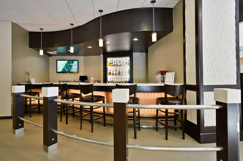 BEST WESTERN PLUS Atrea Airport Inn & Suites - Plainfield, IN